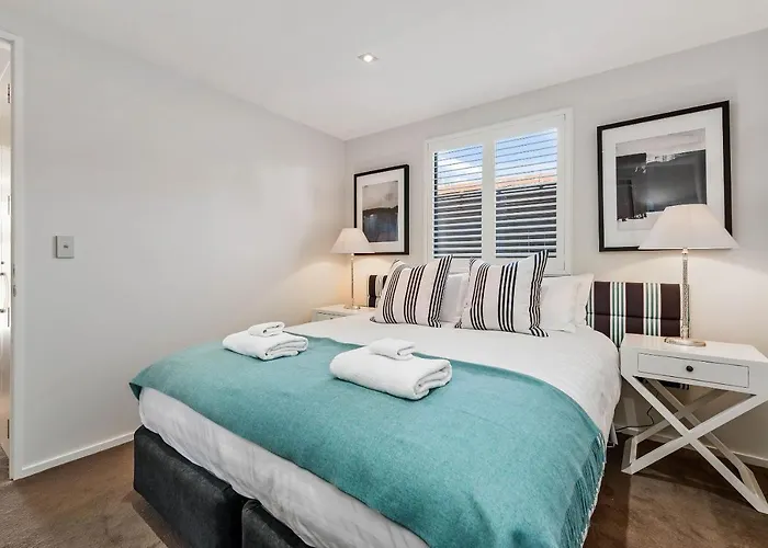 Central Queenstown 3-Bed Villa By Staysouth