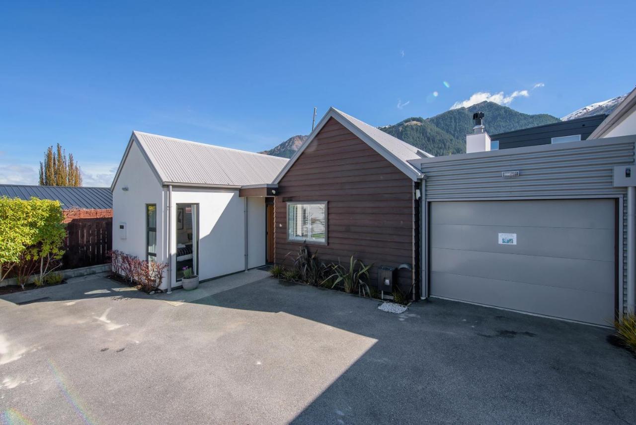 Holiday home 3-bed By Staysouth *
